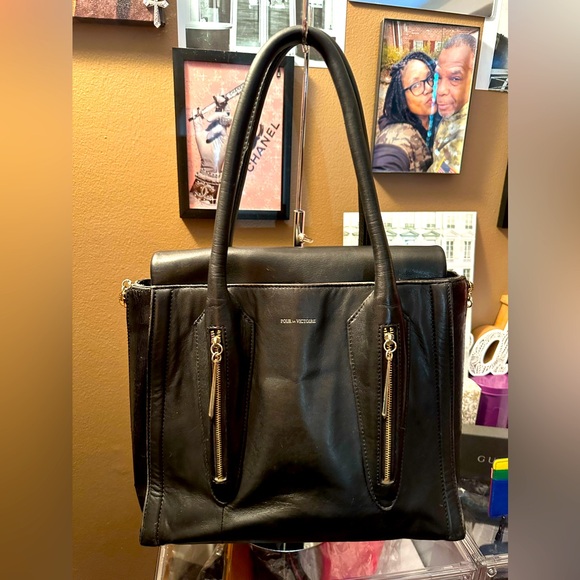 Preloved POUR LA VICTOIRE Shoulder Bag